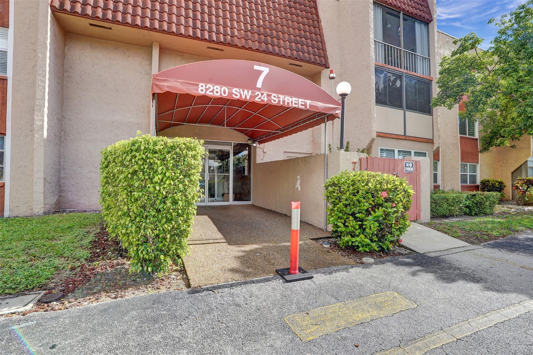 Oakbrook Village - Residential