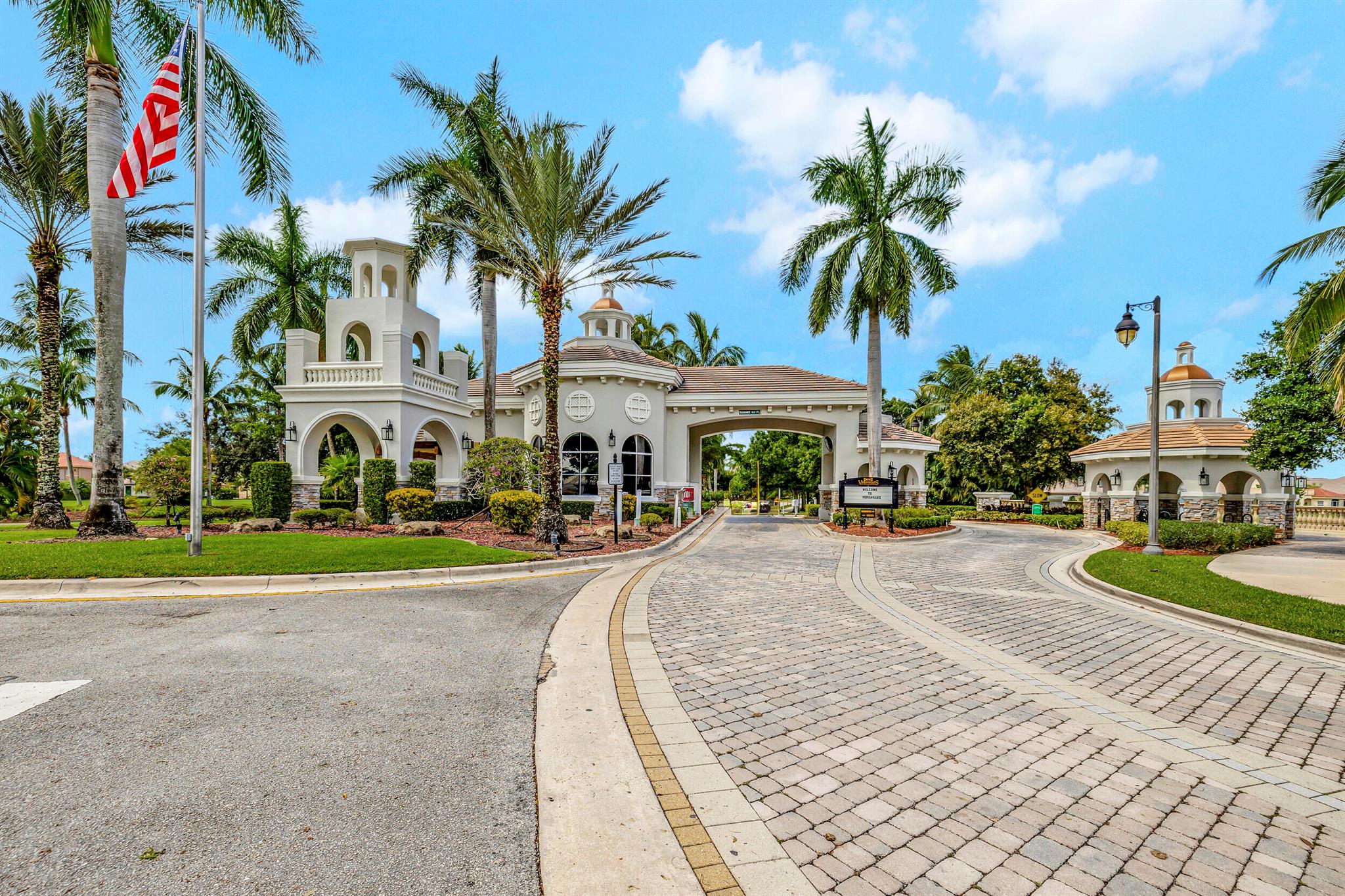 VERSAILLES - Residential