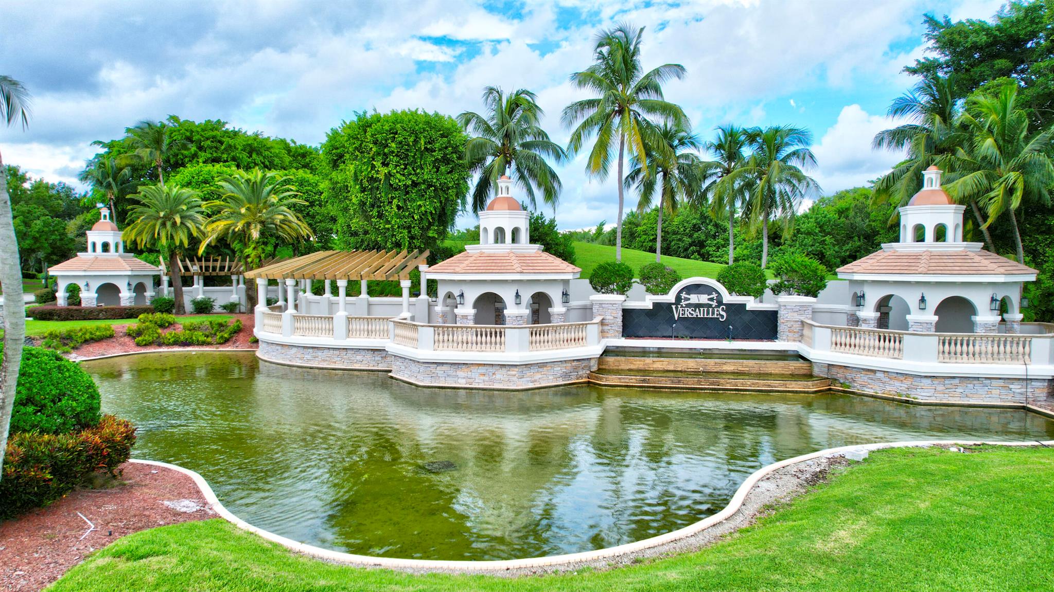 VERSAILLES - Residential