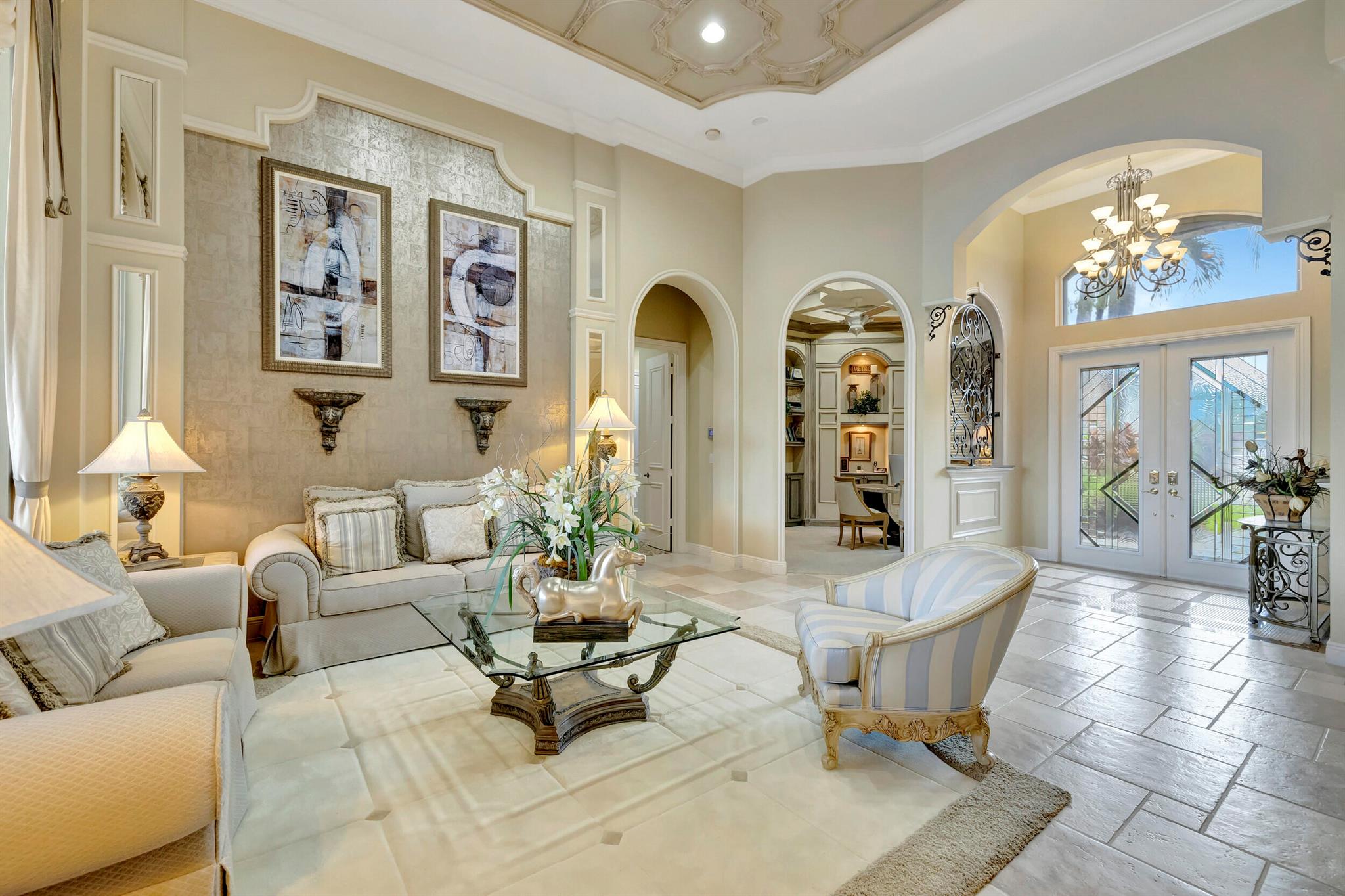 VERSAILLES - Residential