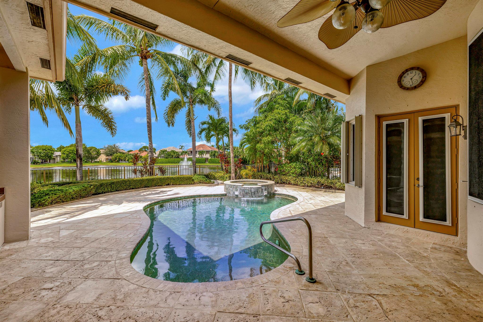 VERSAILLES - Residential