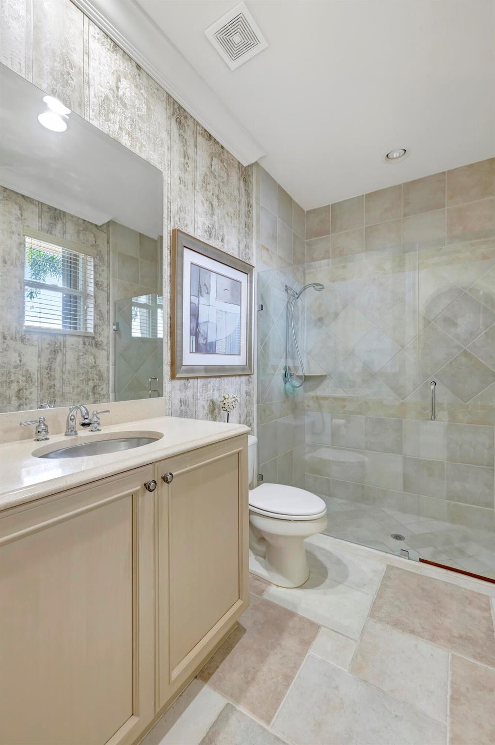 VERSAILLES - Residential