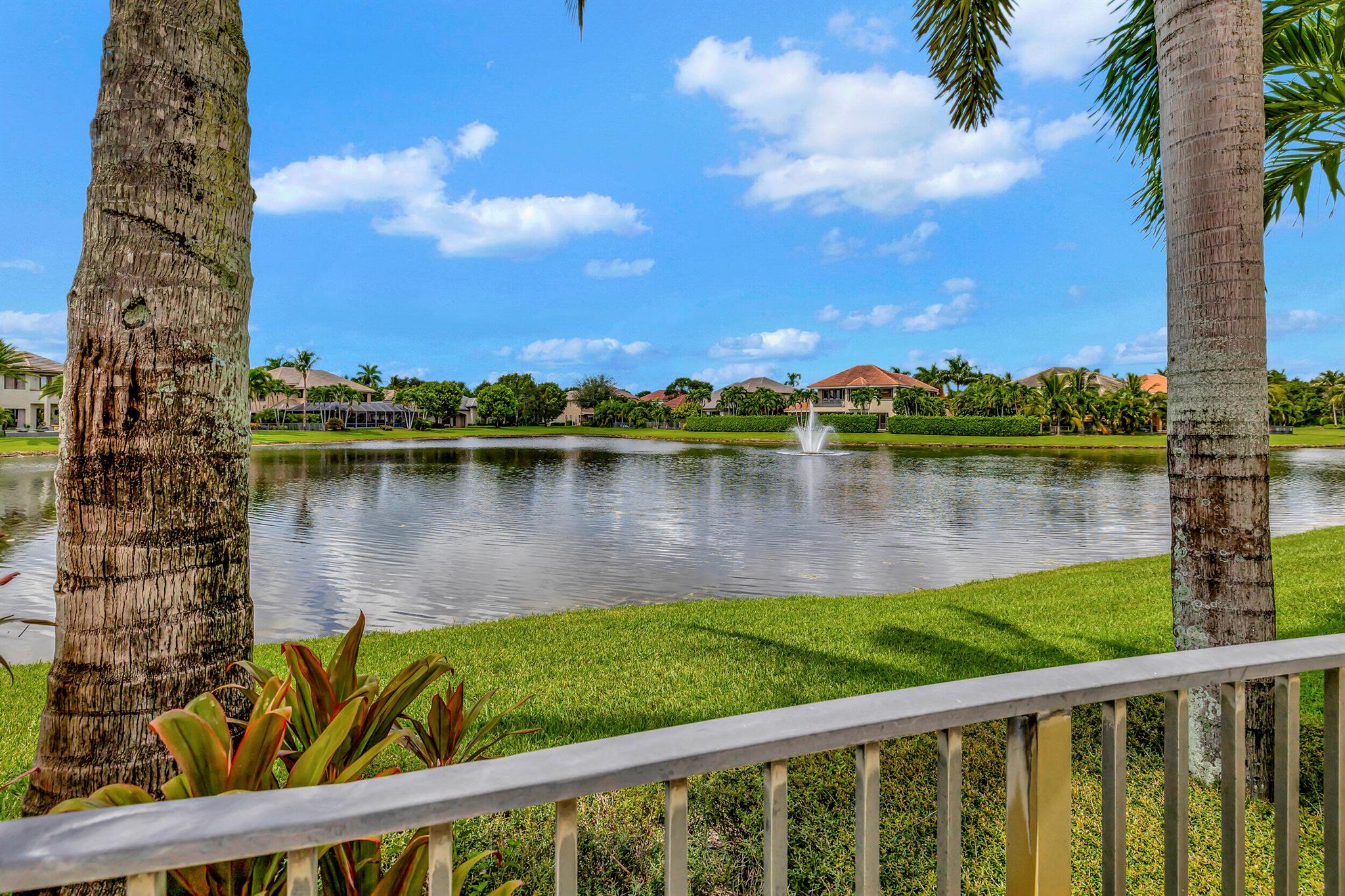 VERSAILLES - Residential