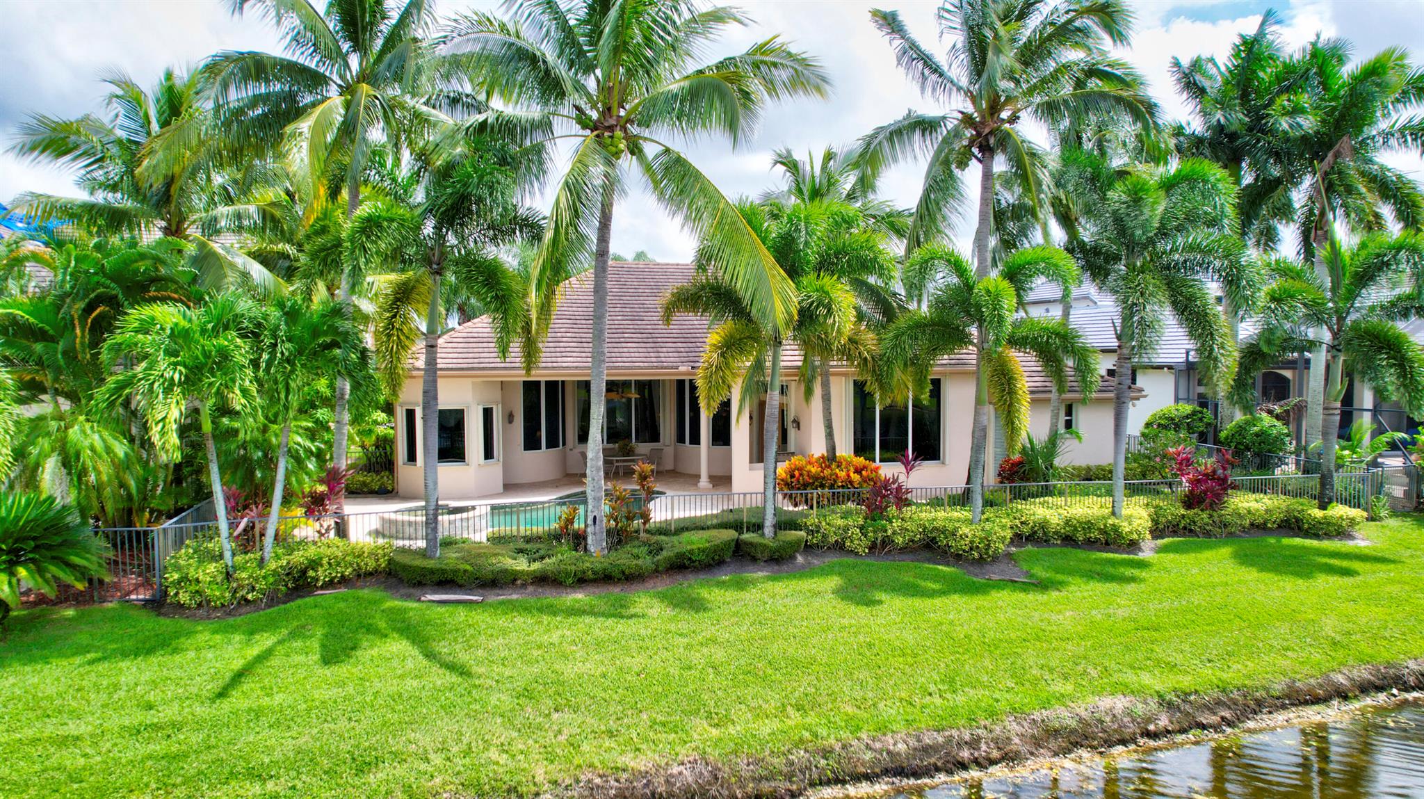 VERSAILLES - Residential