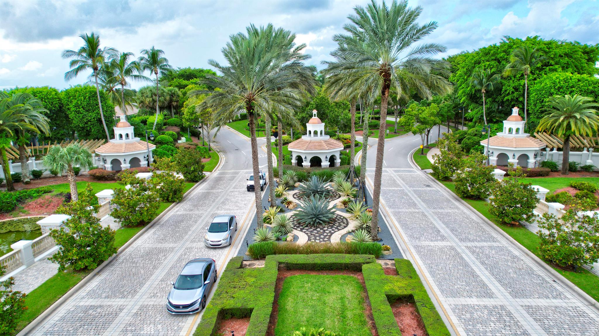 VERSAILLES - Residential