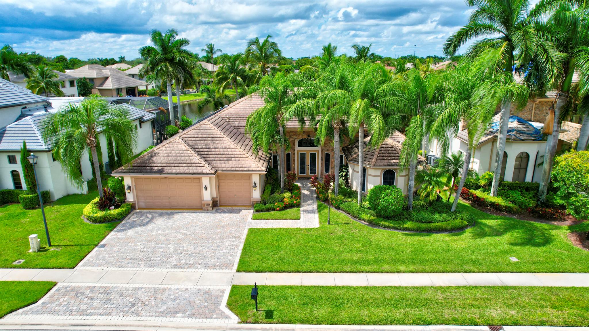 VERSAILLES - Residential