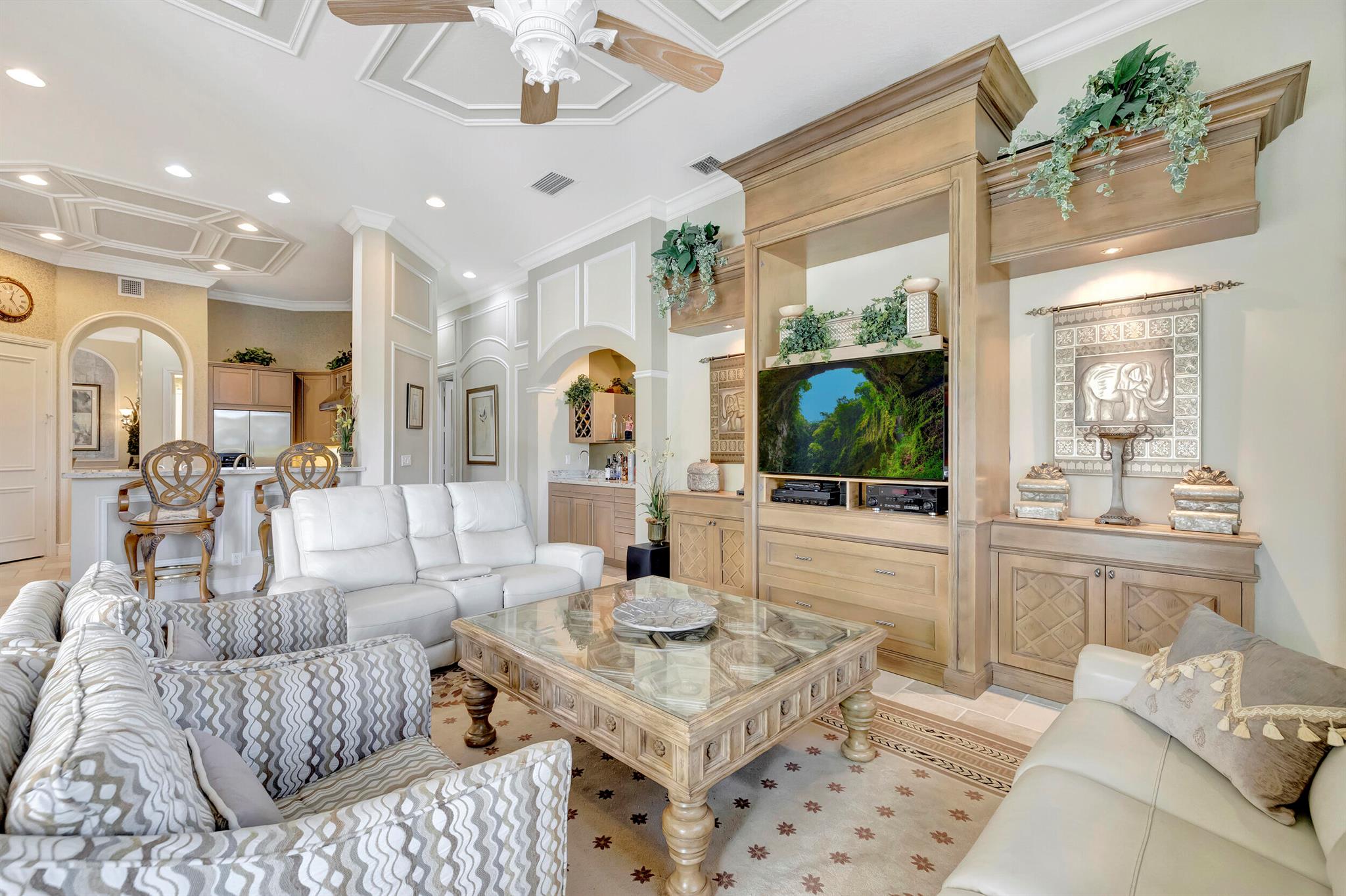 VERSAILLES - Residential