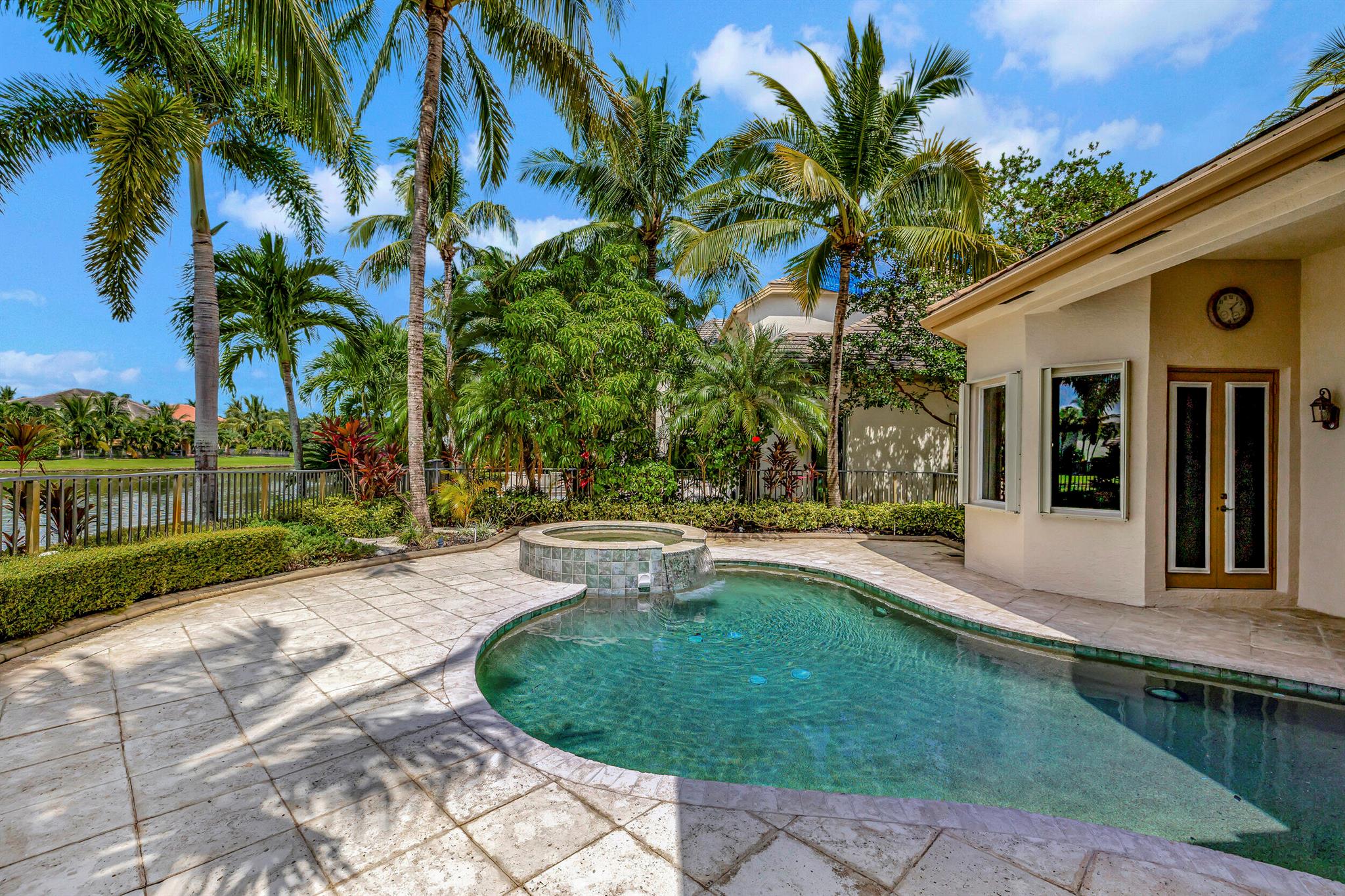 VERSAILLES - Residential