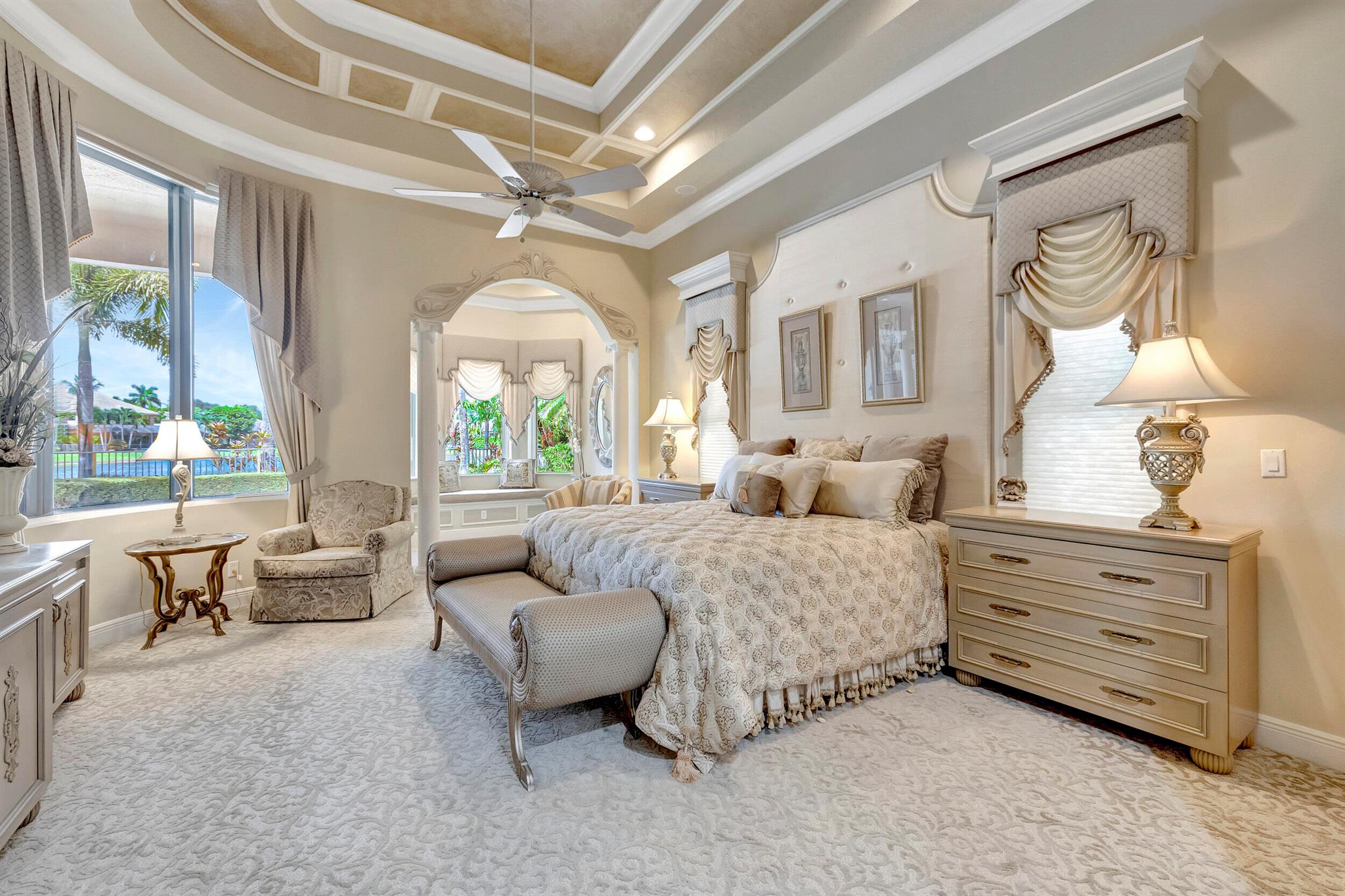 VERSAILLES - Residential