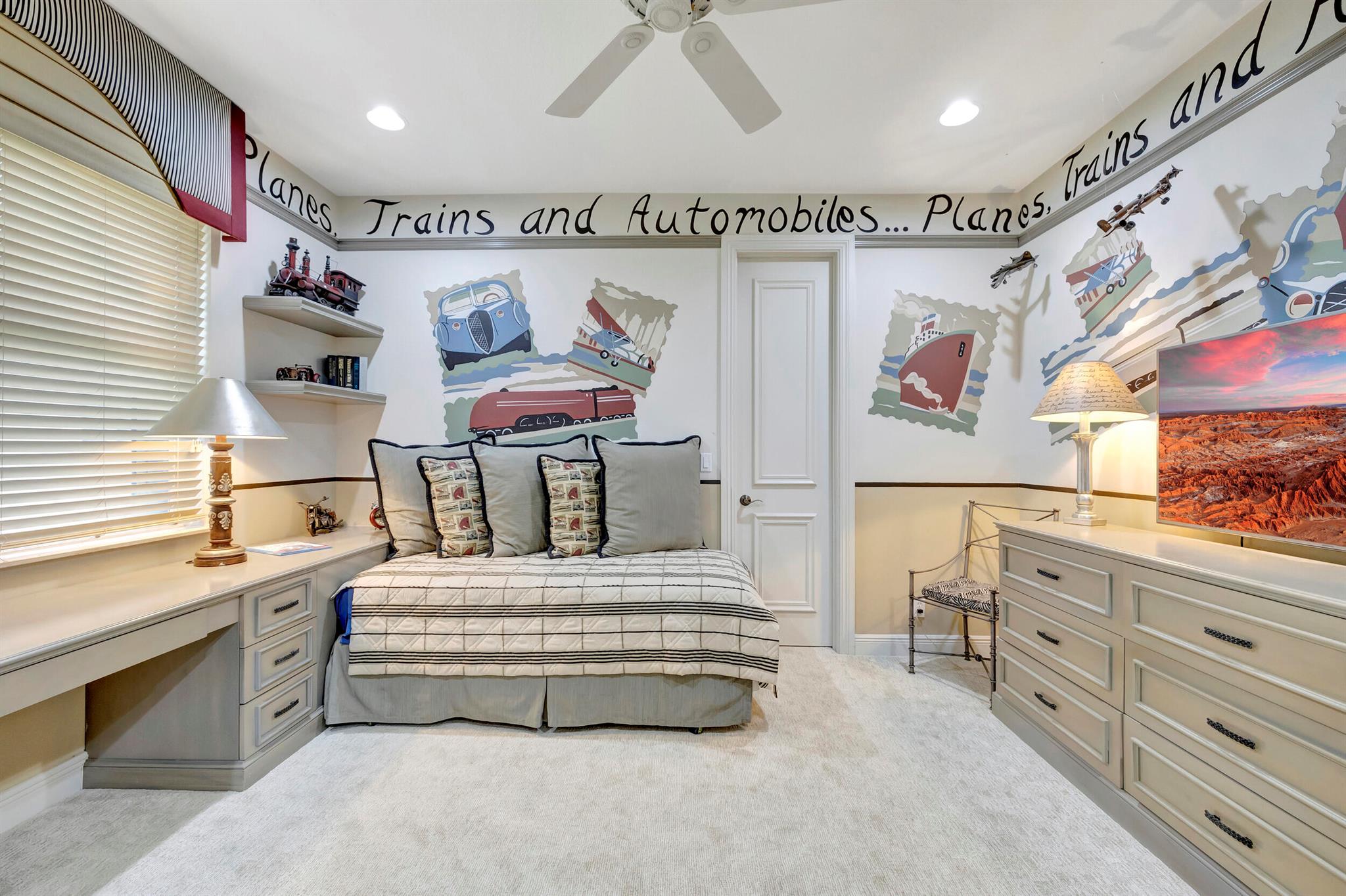 VERSAILLES - Residential