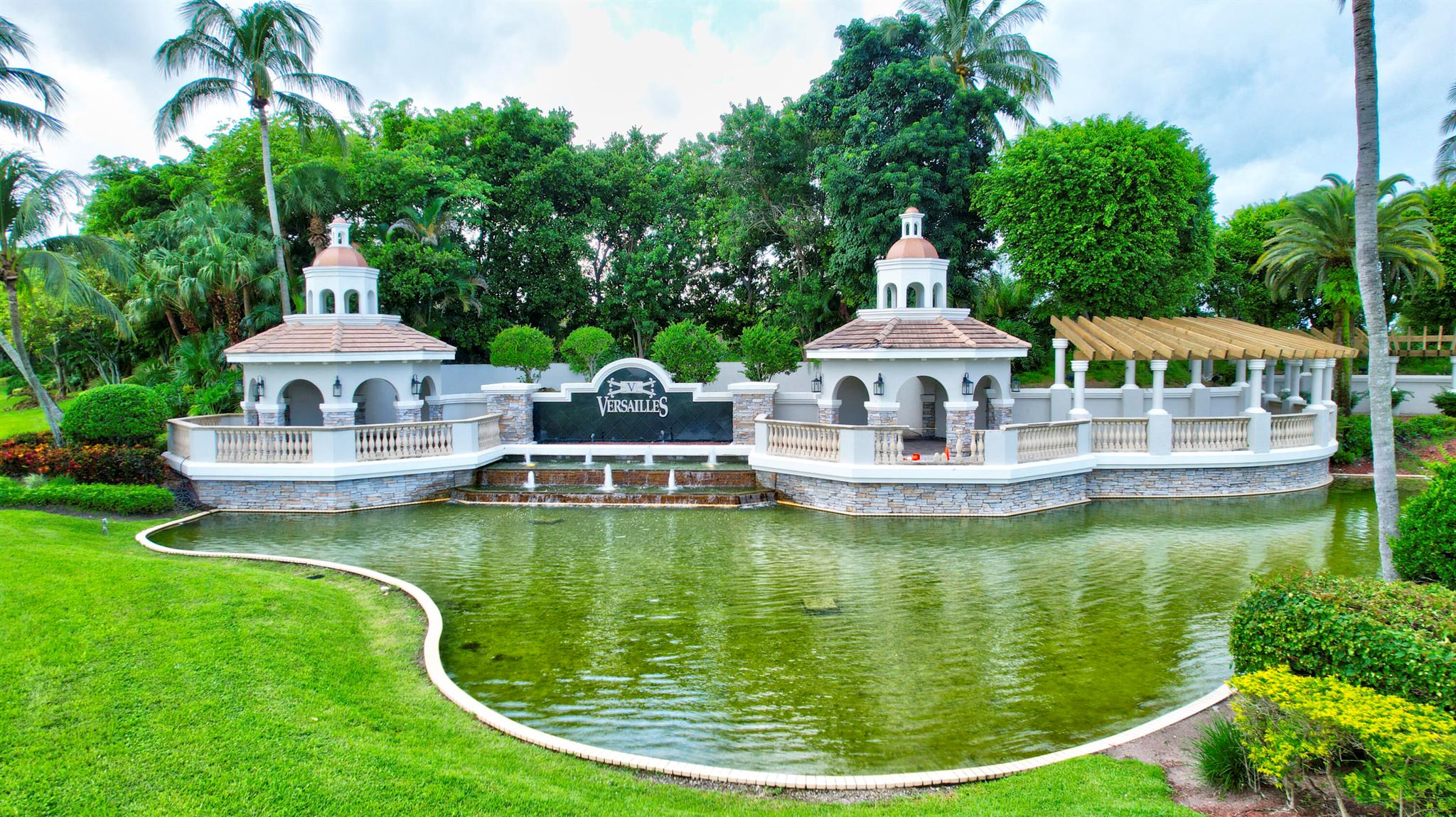 VERSAILLES - Residential