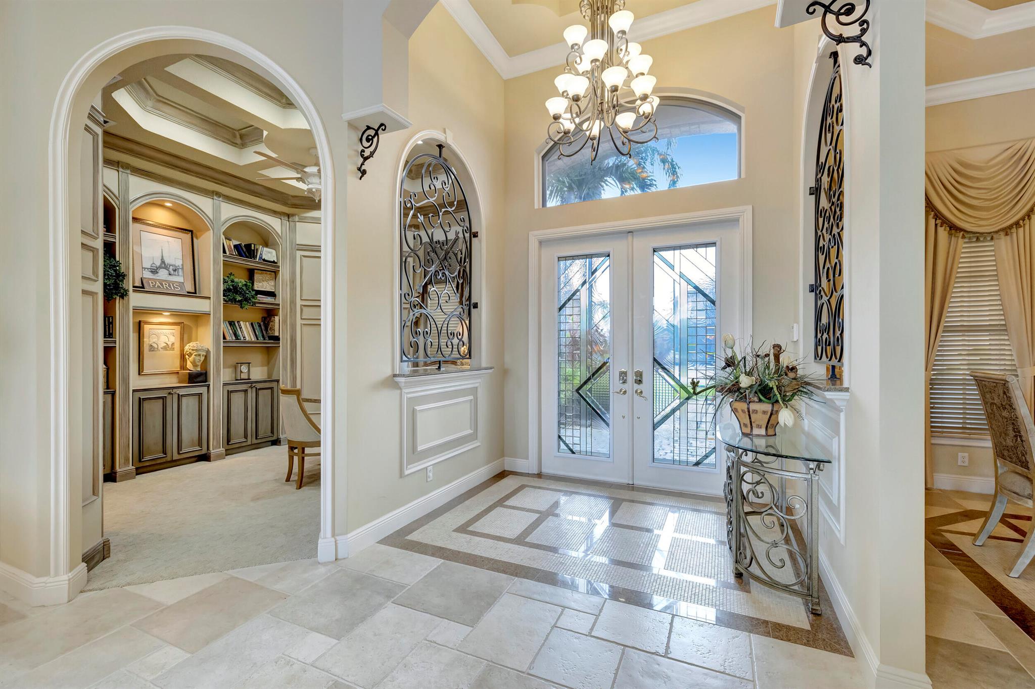 VERSAILLES - Residential