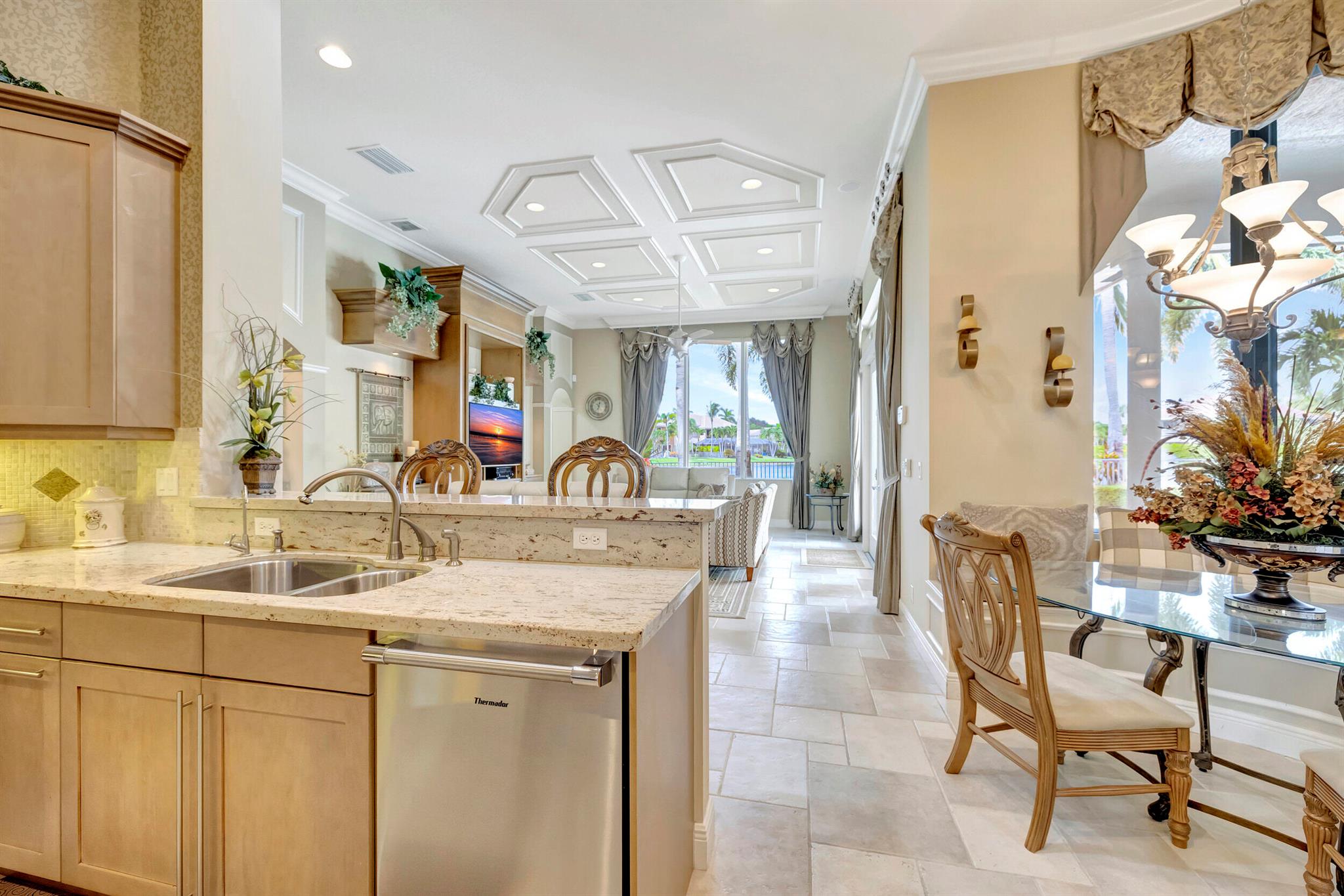 VERSAILLES - Residential