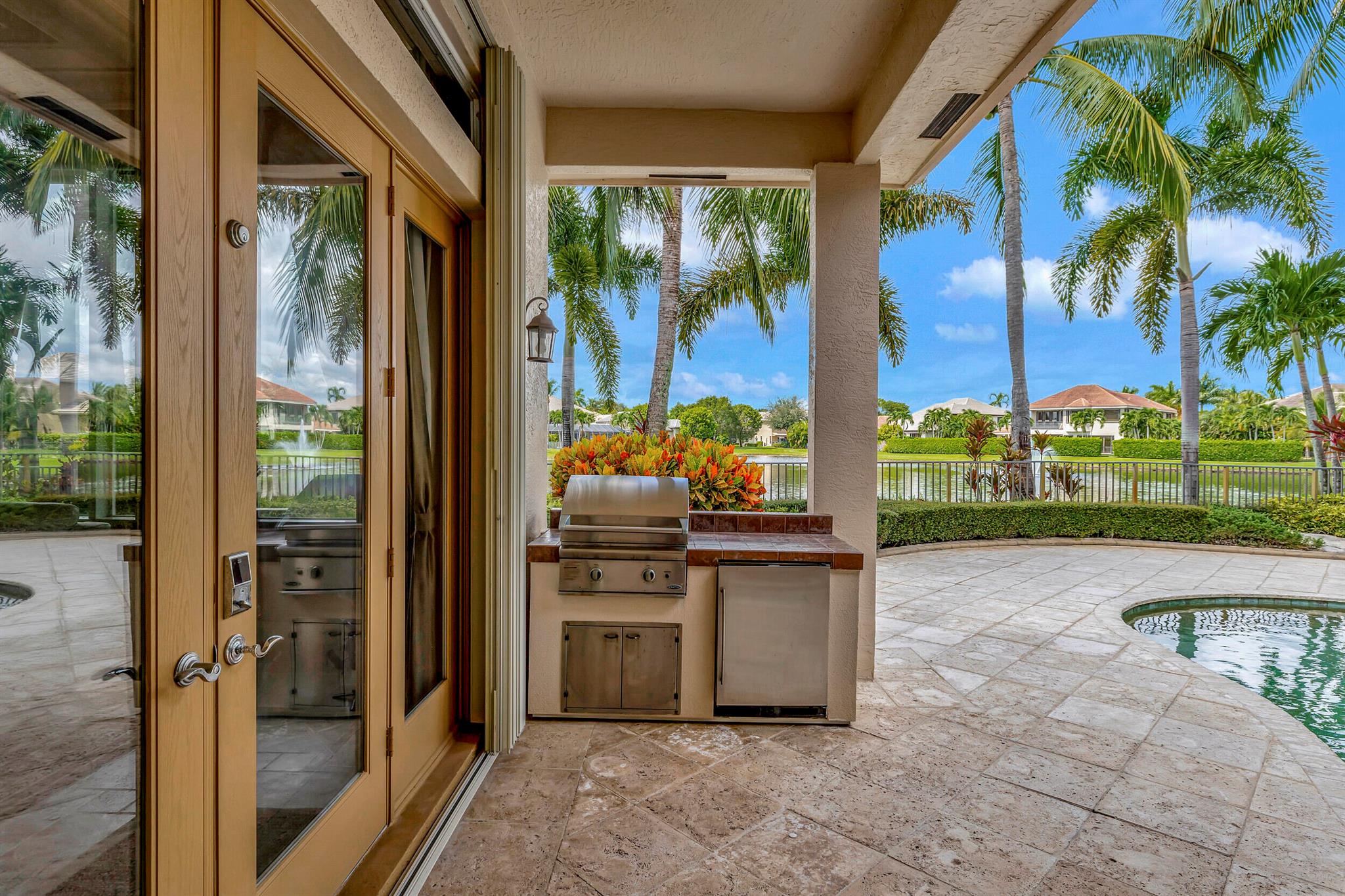 VERSAILLES - Residential