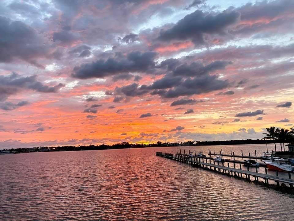 LAKESHORE COLONY I CONDO - Residential