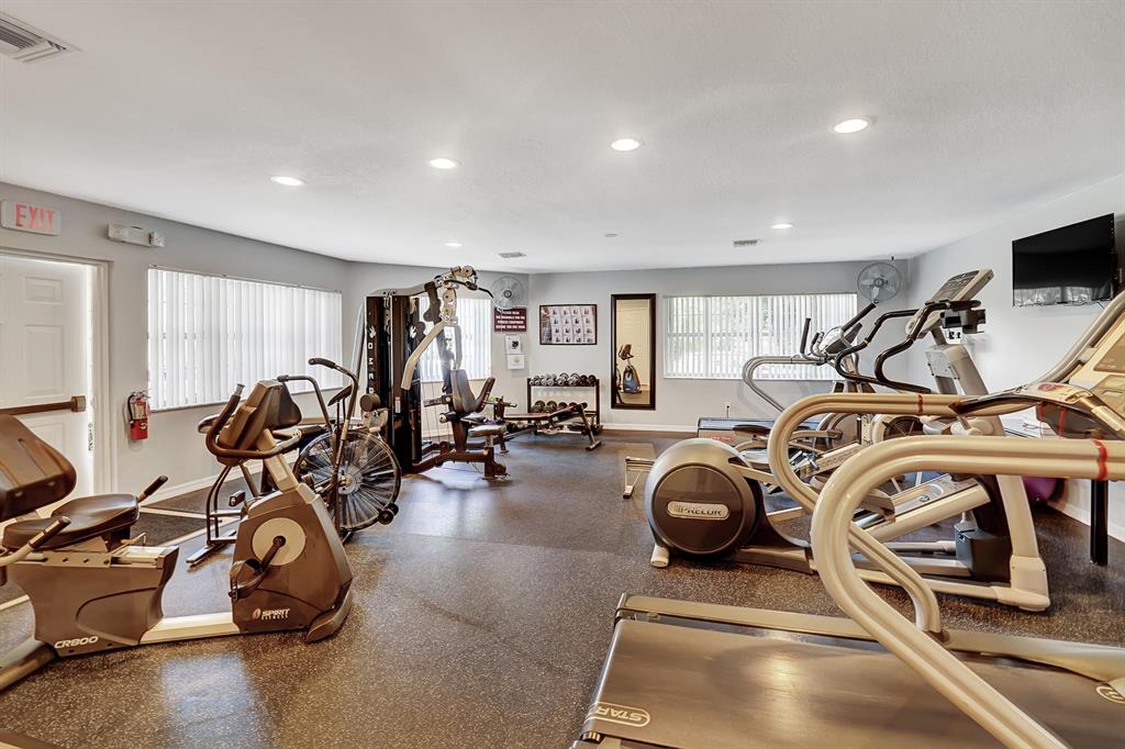 LAKESHORE COLONY I CONDO - Residential