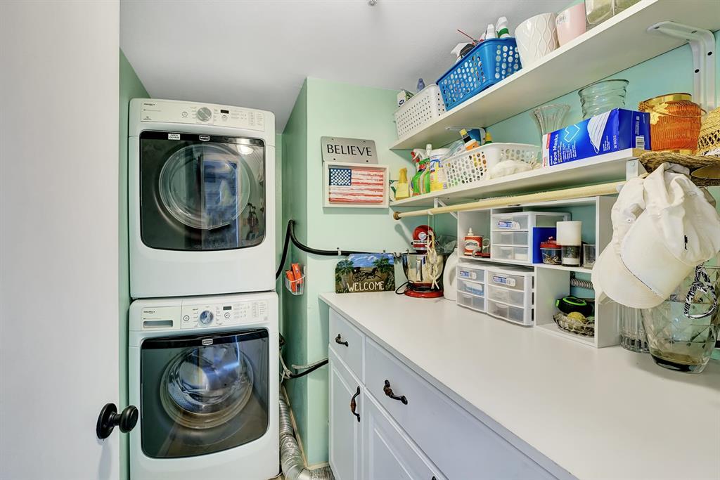 LAKESHORE COLONY I CONDO - Residential