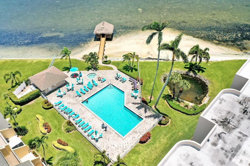 LAKESHORE COLONY I CONDO - Residential