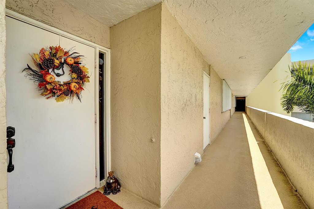 LAKESHORE COLONY I CONDO - Residential