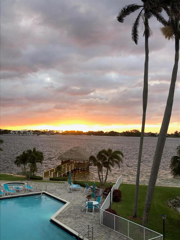 LAKESHORE COLONY I CONDO - Residential