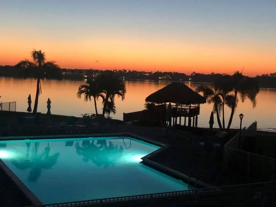 LAKESHORE COLONY I CONDO - Residential