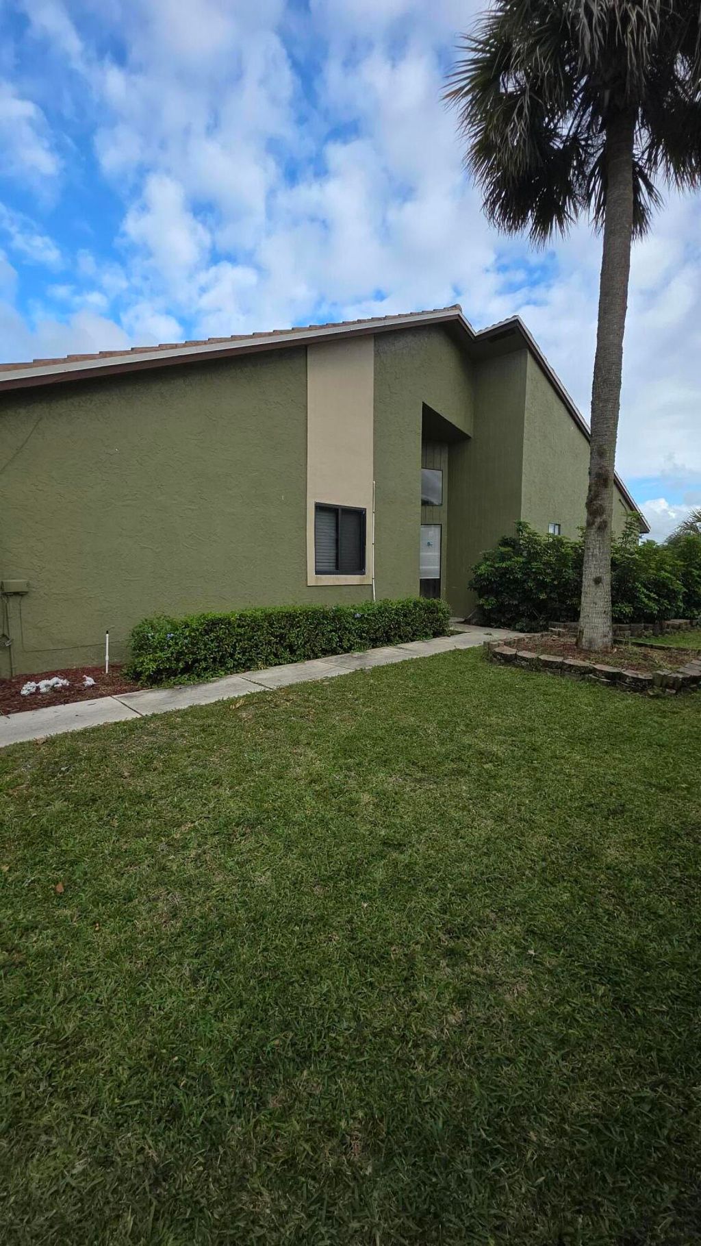 Photo of 6208 Country Fair Circle, Boynton Beach, FL 33437 (MLS # B26018791)