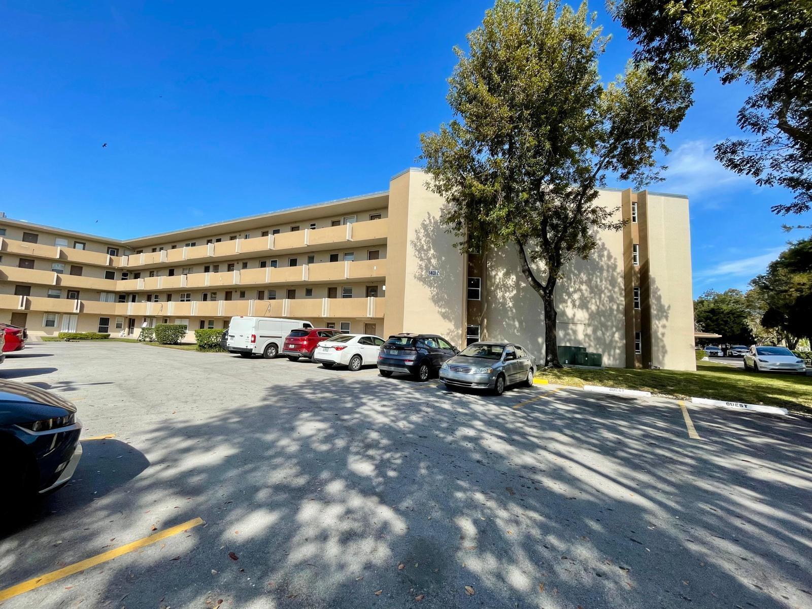 ROLLING GREEN CONDO D - Residential