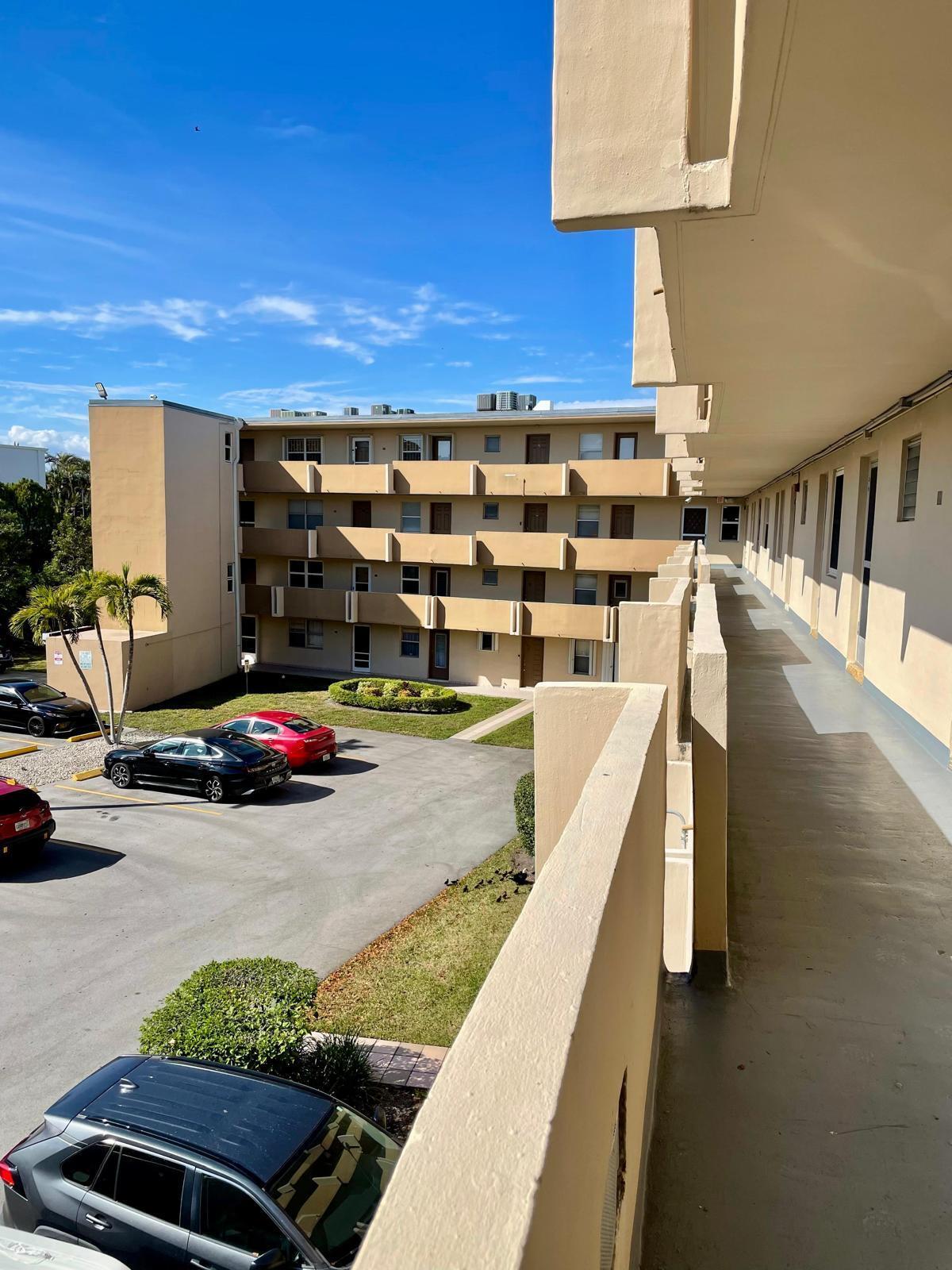 ROLLING GREEN CONDO D - Residential