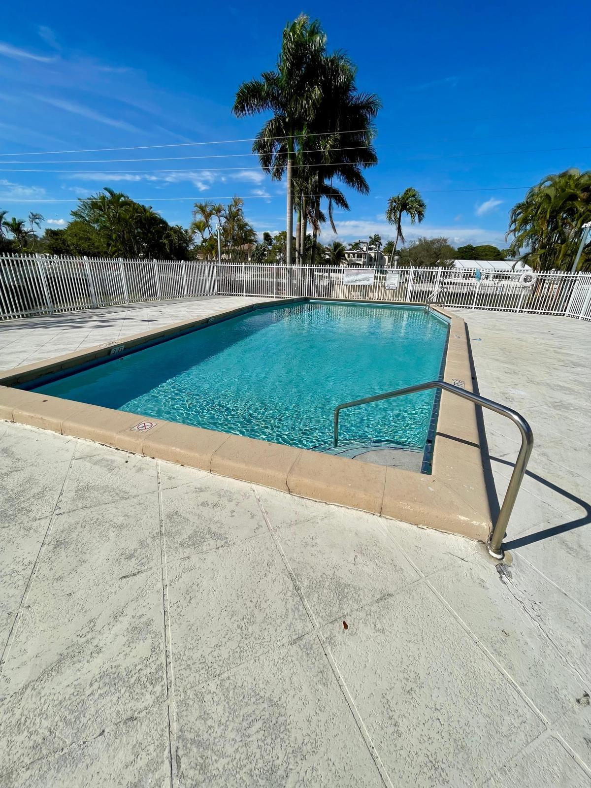 ROLLING GREEN CONDO D - Residential