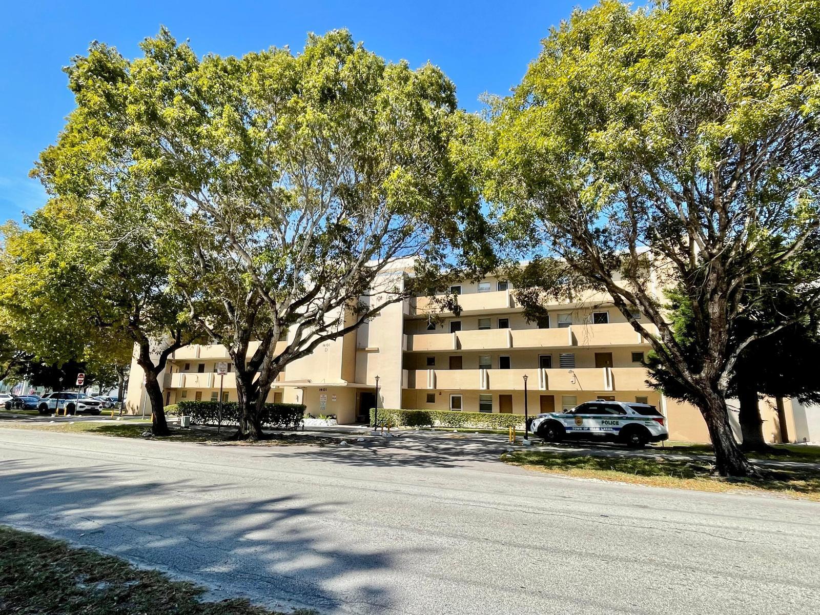 ROLLING GREEN CONDO D - Residential