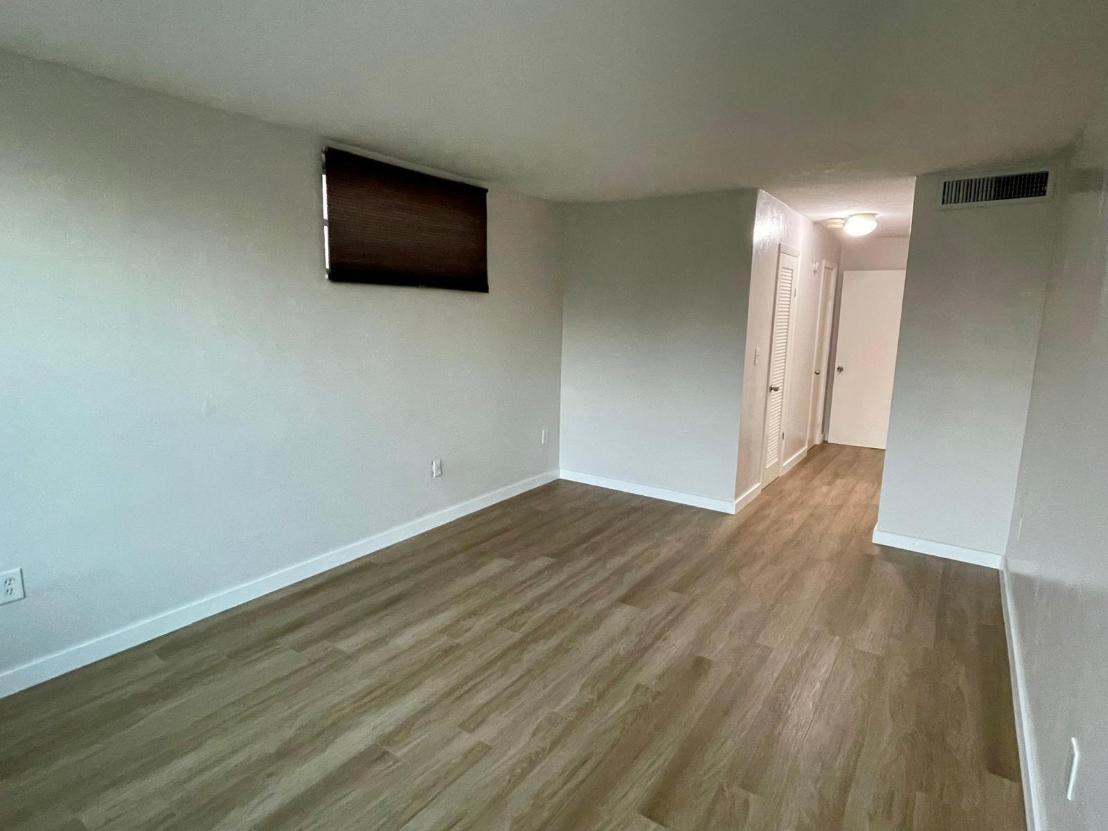 ROLLING GREEN CONDO D - Residential