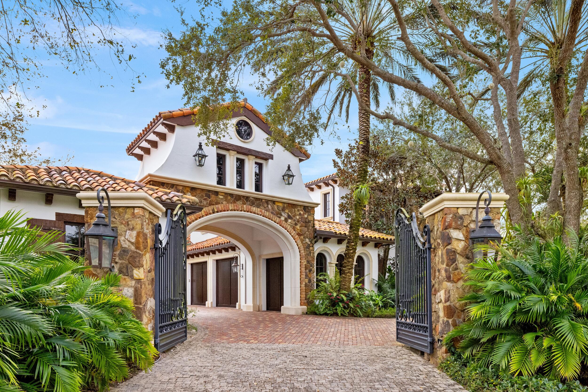 OLD PALM 3 - Residential