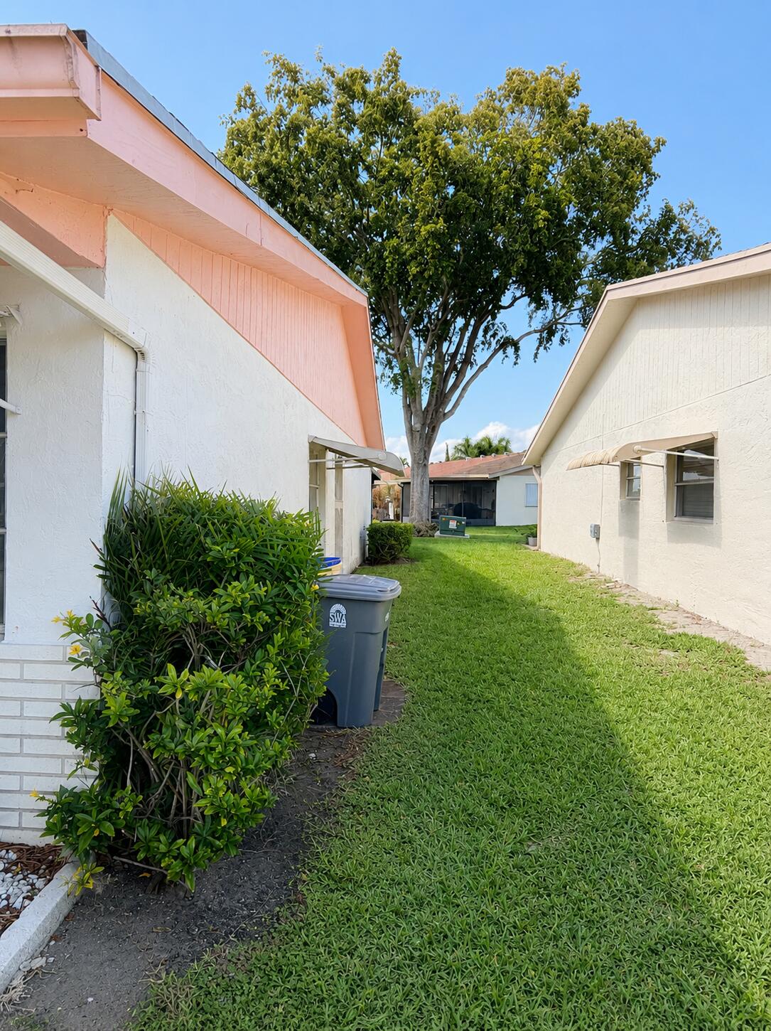 6069 La Palma Lane