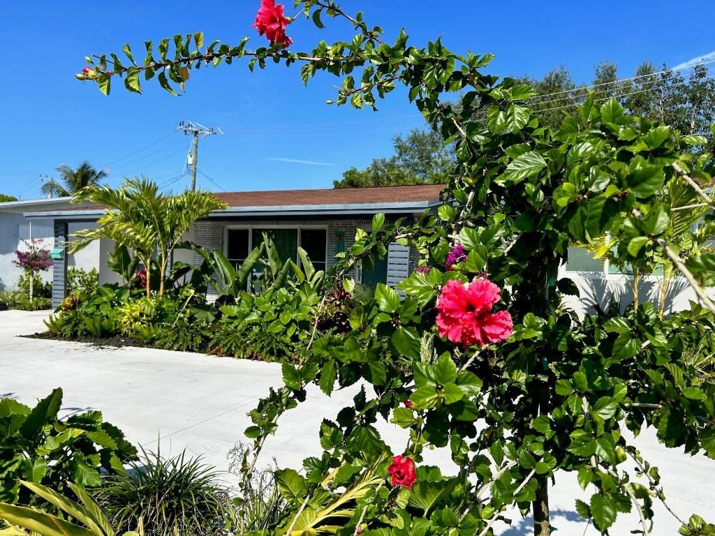 Photo of 1182 SE 2nd Avenue, Deerfield Beach, FL 33441 (MLS # R11155996)