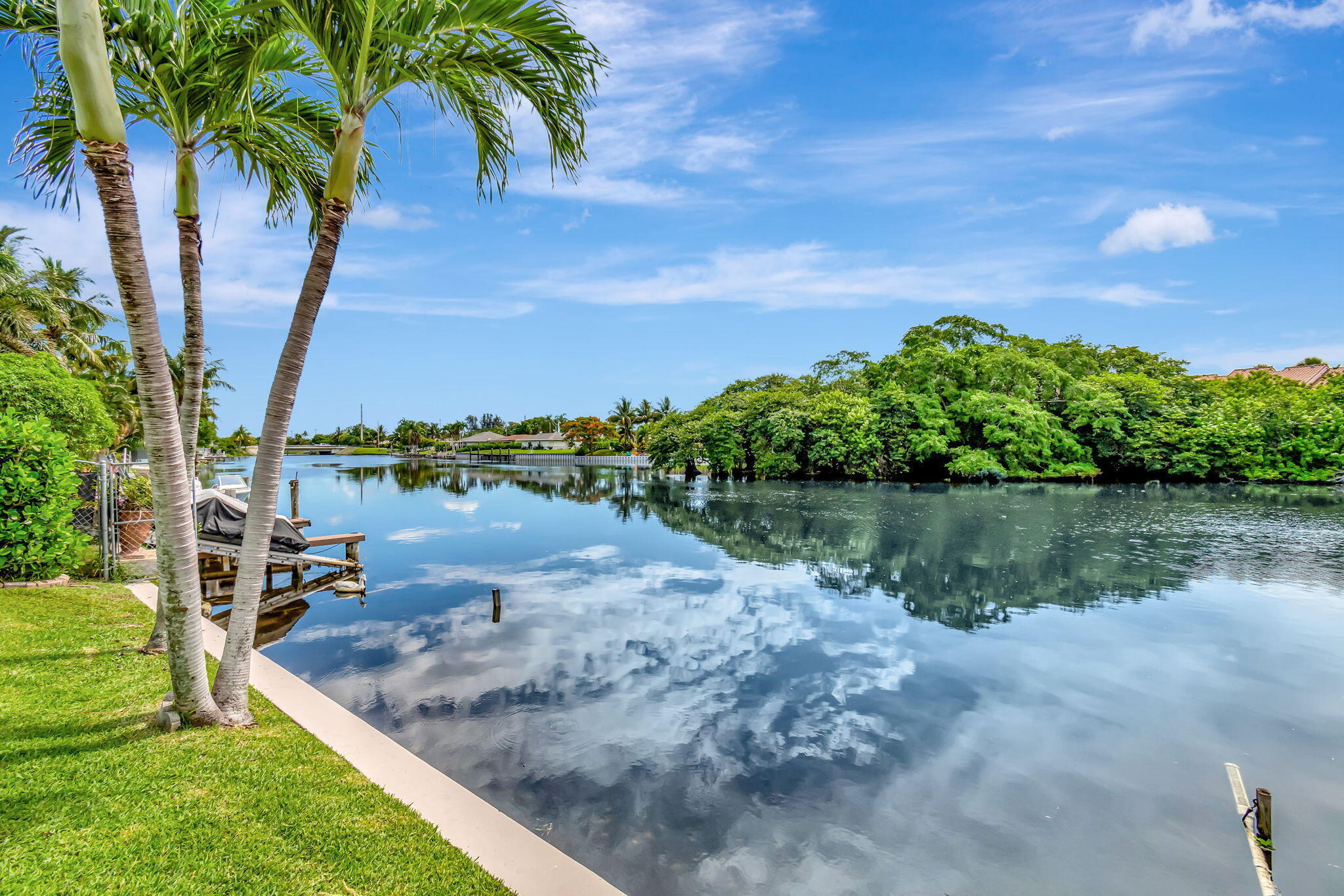 VENETIAN ISLE - Residential