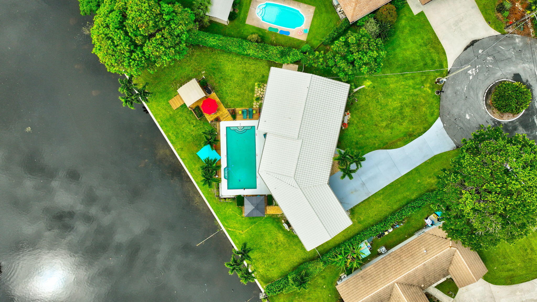 VENETIAN ISLE - Residential