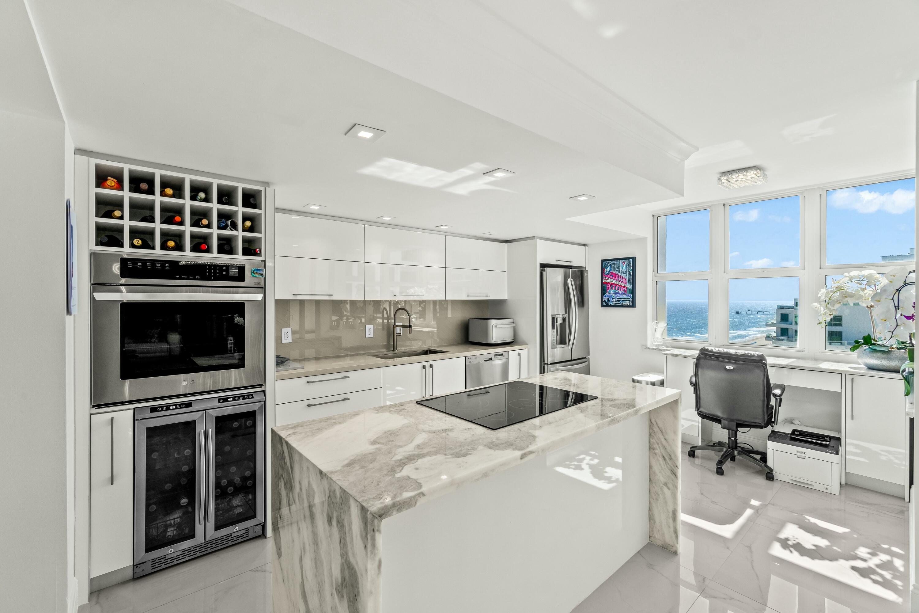 WHITEHALL - Residential