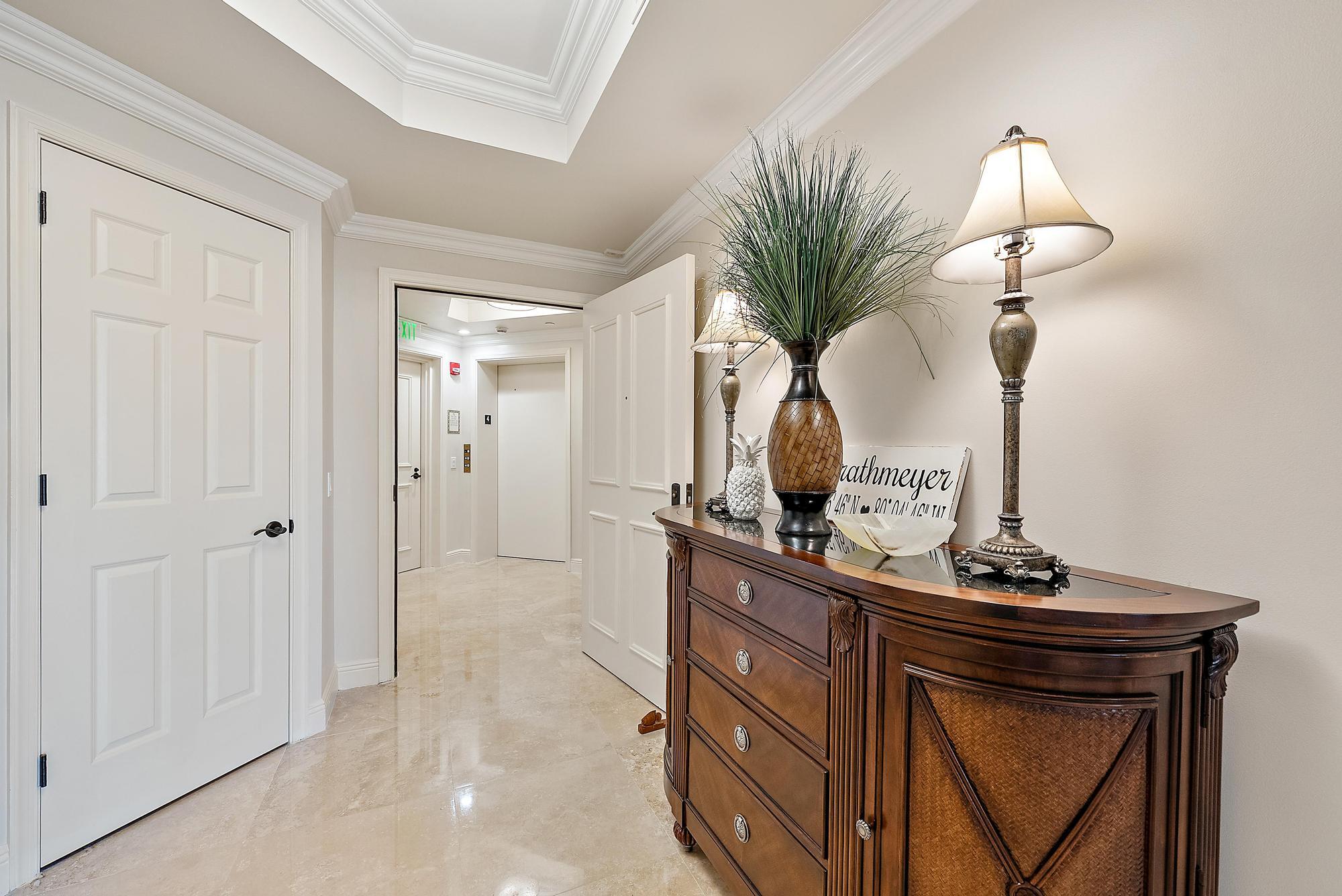 JUPITER YACHT CLUB - Residential