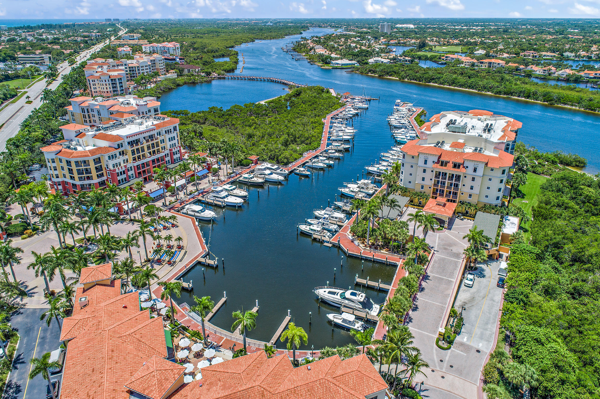 JUPITER YACHT CLUB - Residential