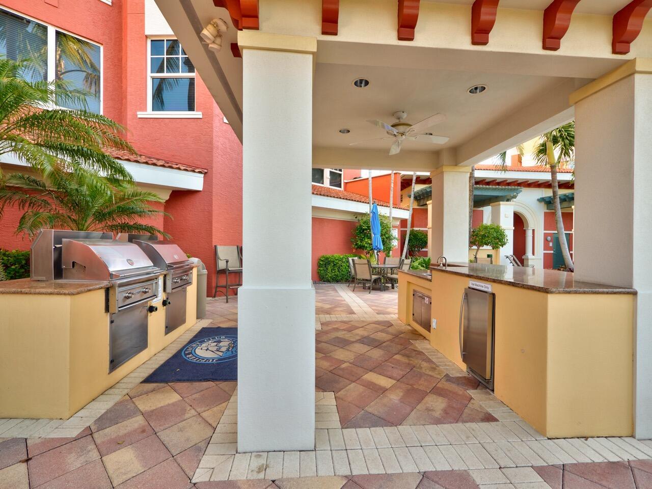 JUPITER YACHT CLUB - Residential