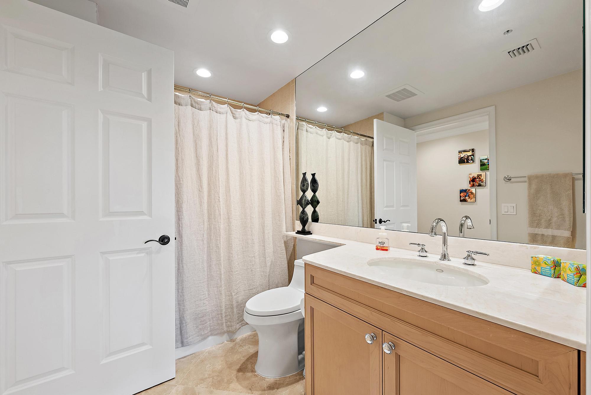 JUPITER YACHT CLUB - Residential