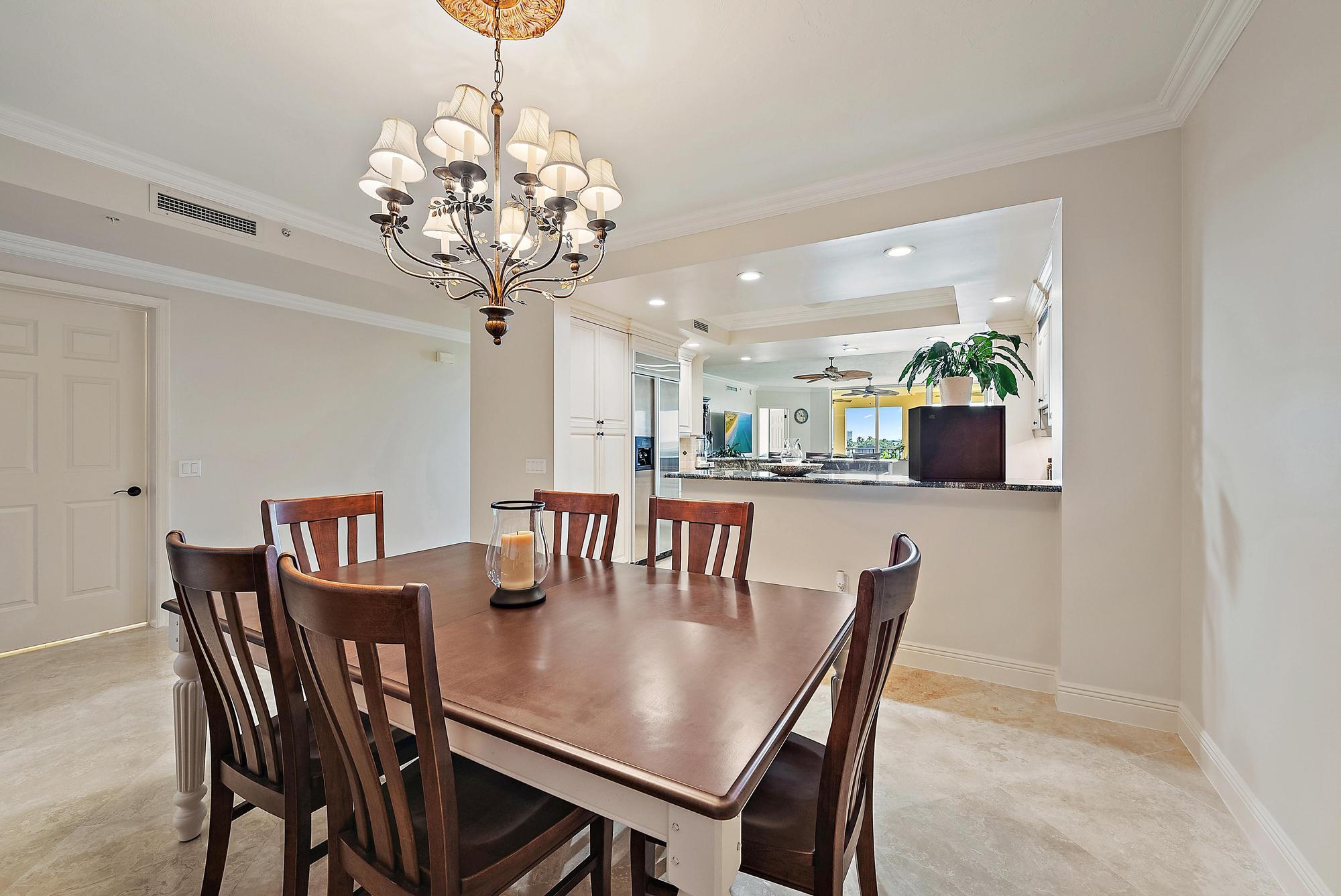 JUPITER YACHT CLUB - Residential