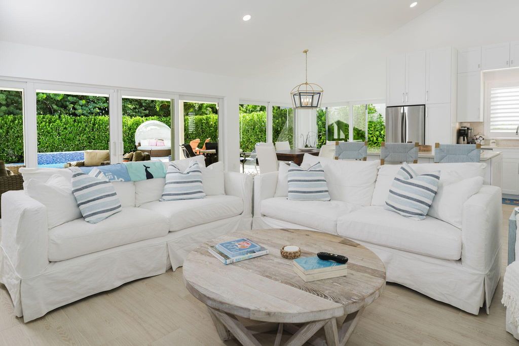 Photo of 129 Seashore Drive, Jupiter, FL 33477 (MLS # R11128130)