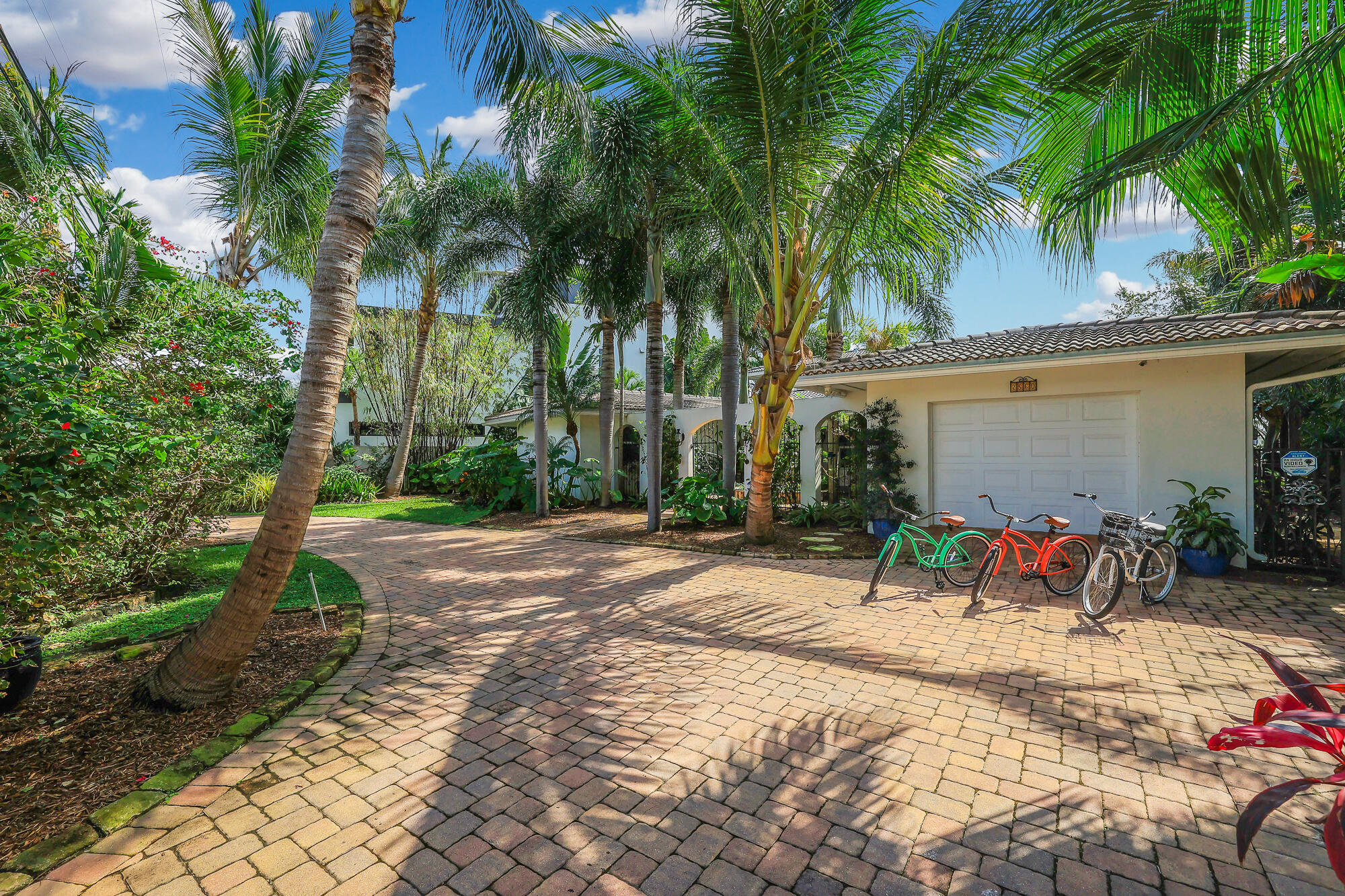 CYPRESS POINT - Residential