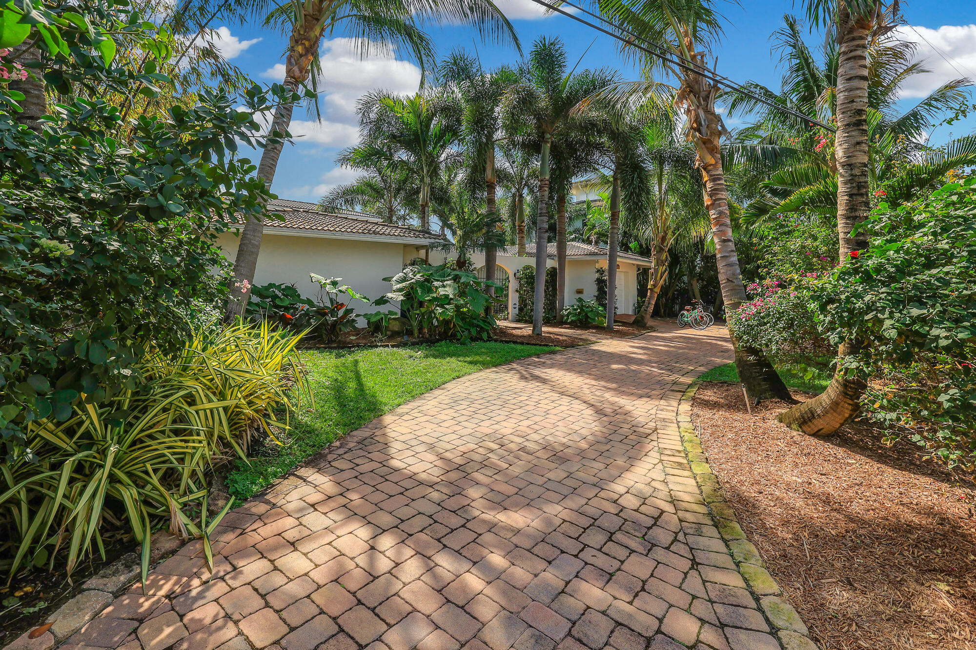 CYPRESS POINT - Residential