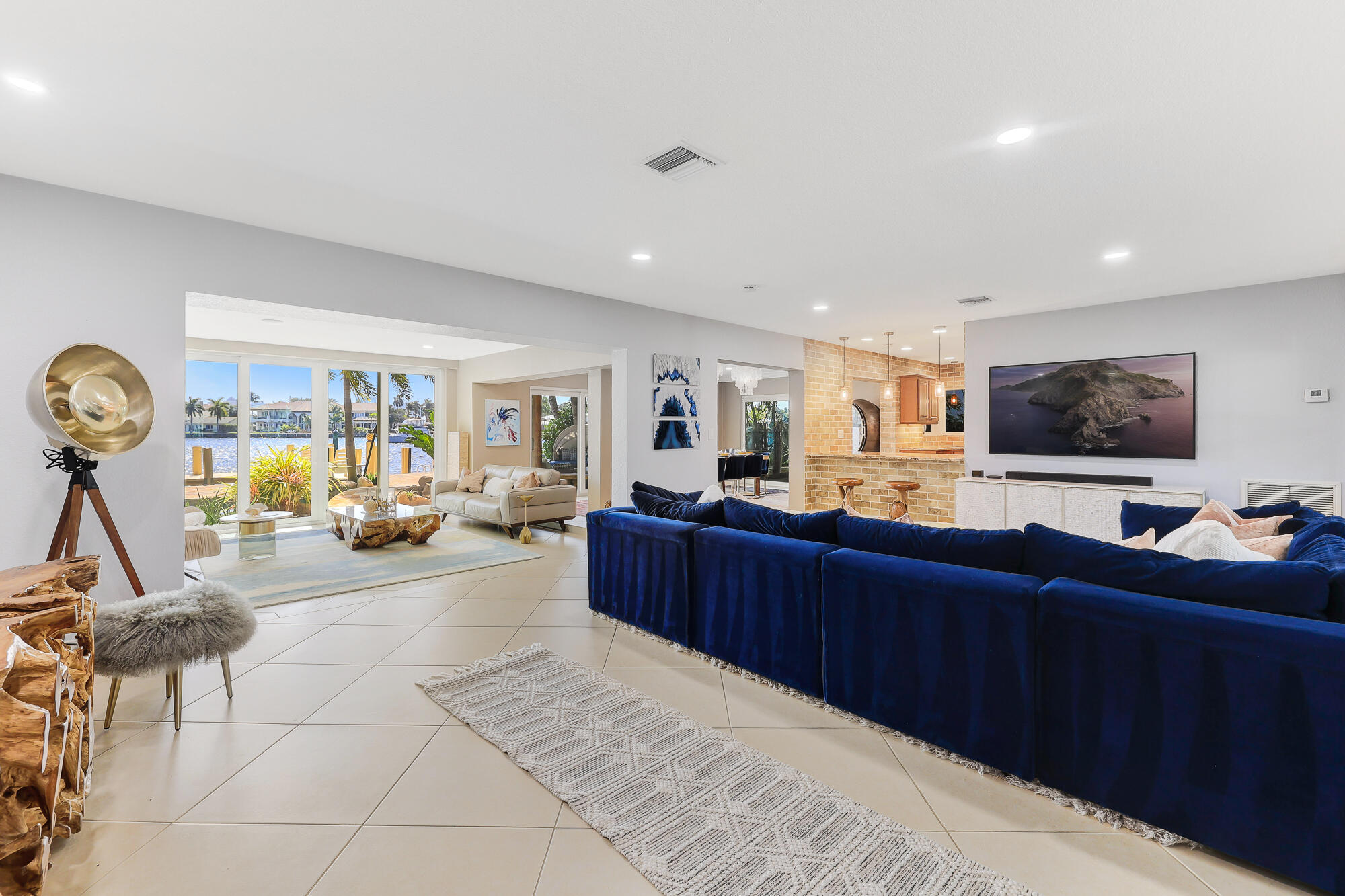 CYPRESS POINT - Residential