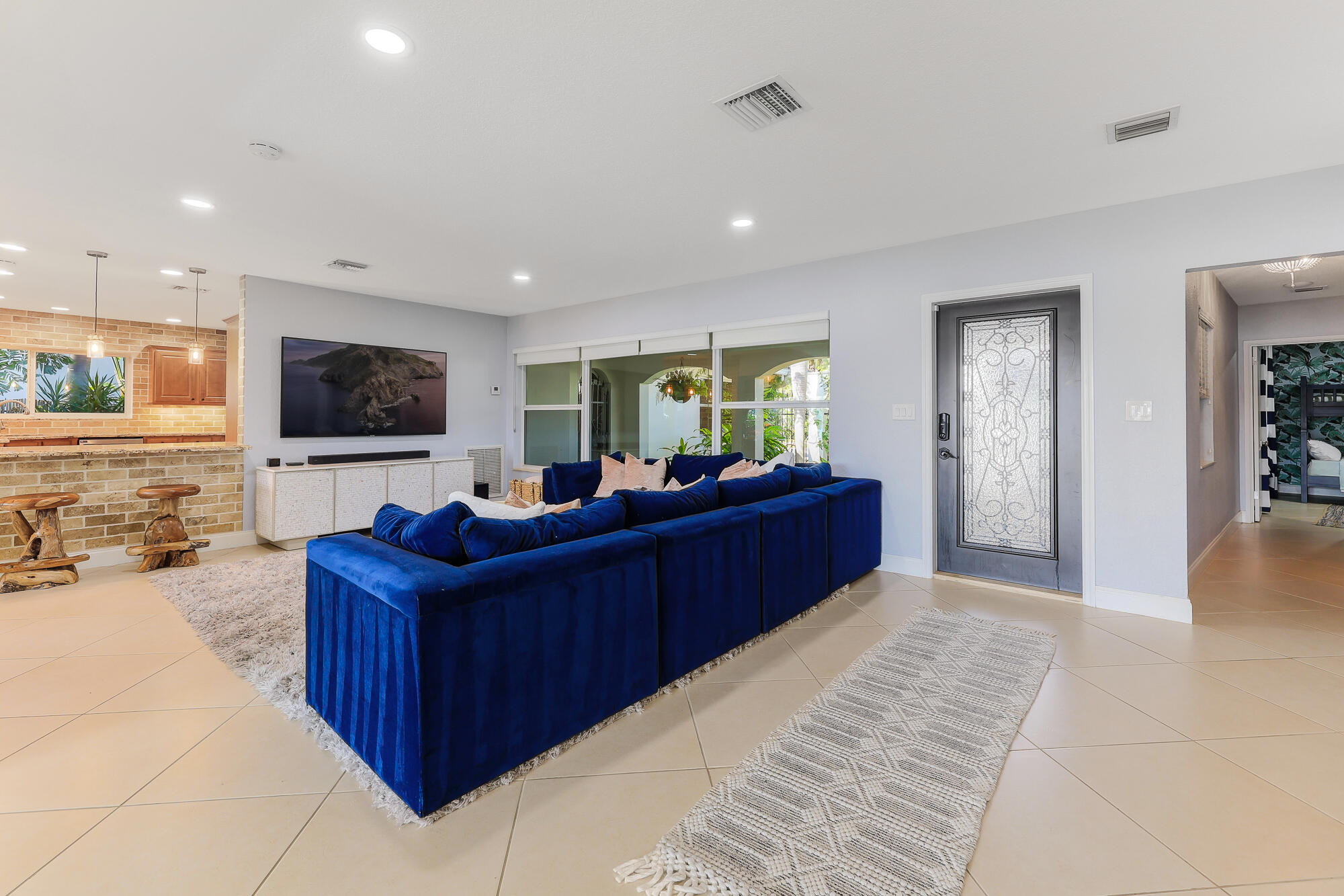 CYPRESS POINT - Residential