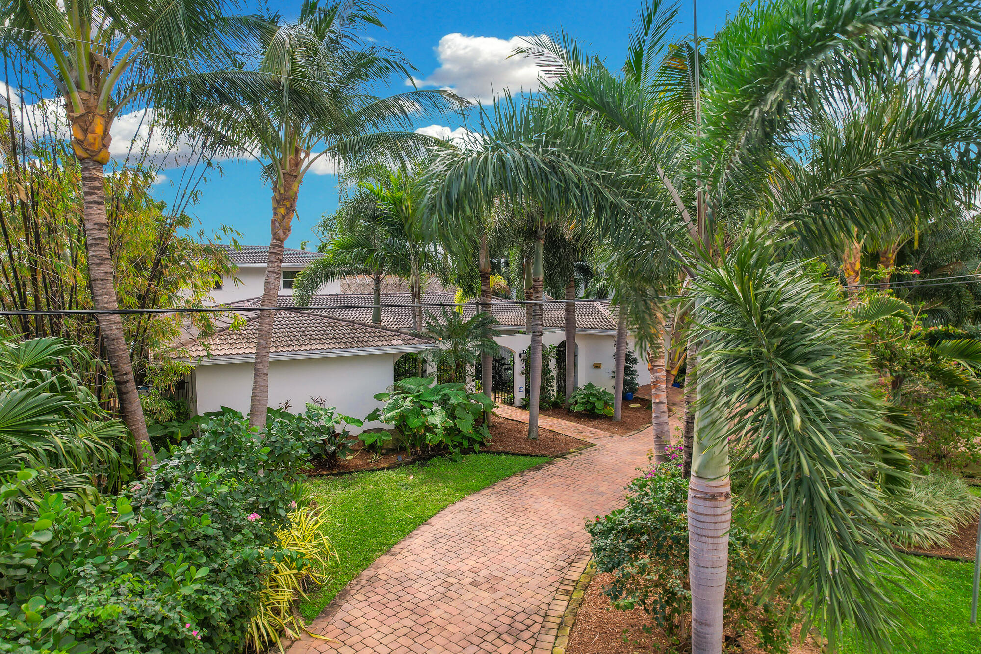 CYPRESS POINT - Residential