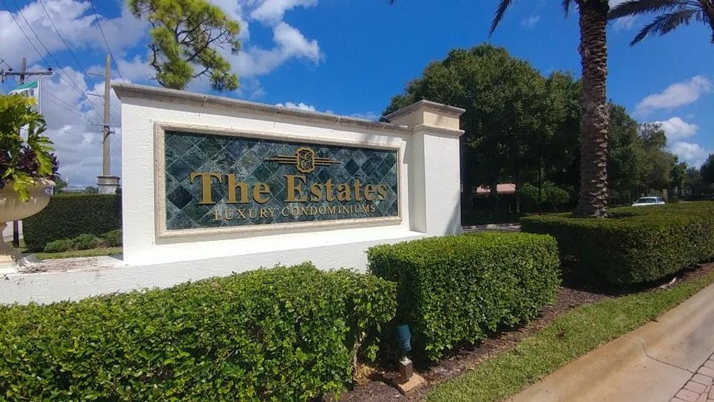 Photo of 484 SE Mcdonald Lane #484, Stuart, FL 34994 (MLS # R10799354)