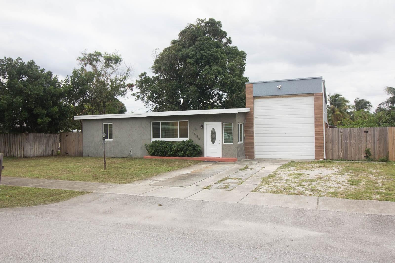1650 NE 44TH Street